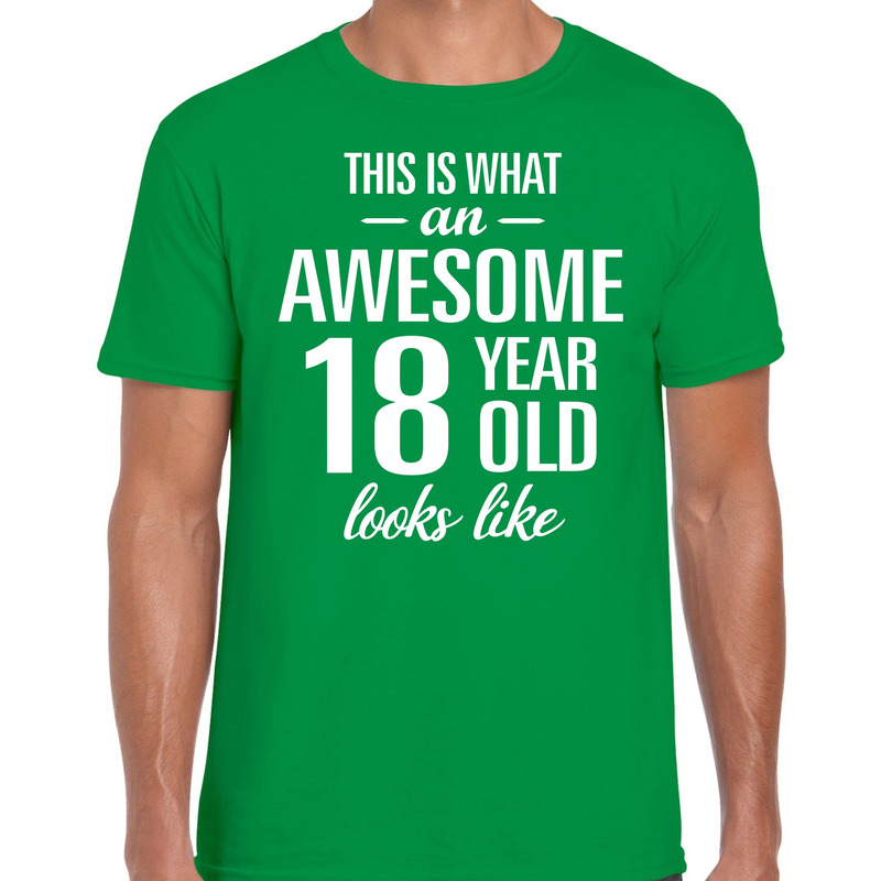 Awesome 18 year / 18 jaar cadeau t-shirt groen heren