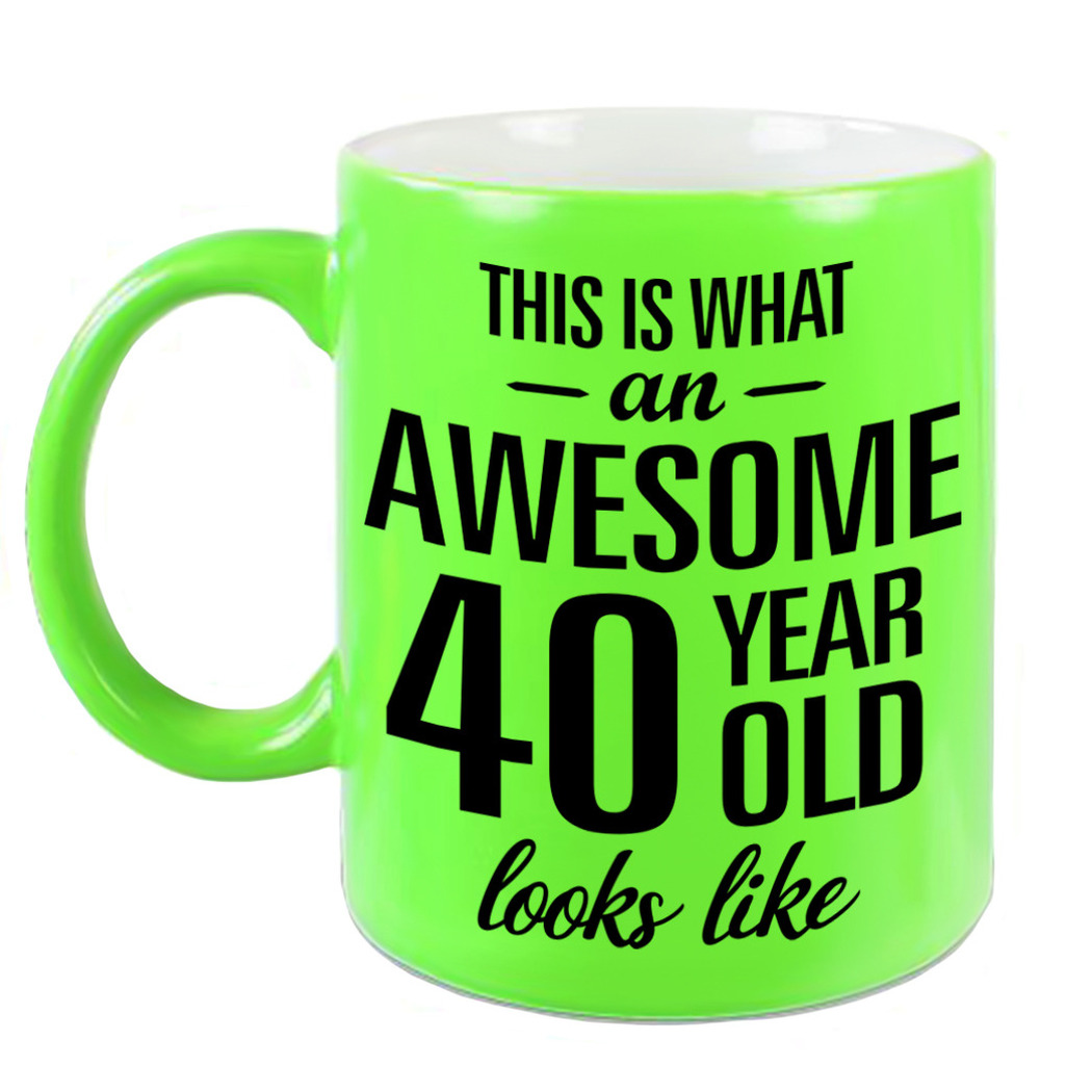 Awesome 40 year cadeau mok / beker neon groen 330 ml