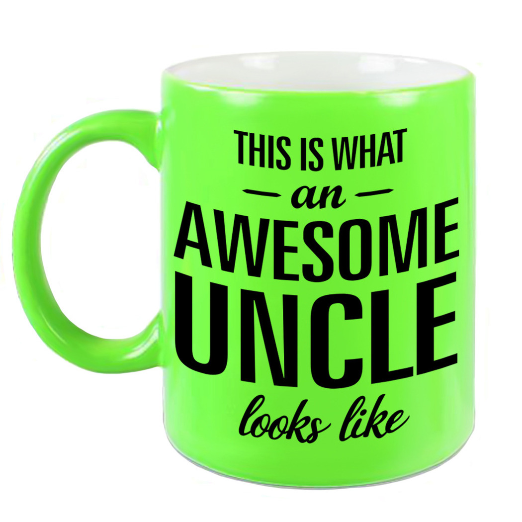 Awesome uncle / oom cadeau mok / beker neon groen 330 ml