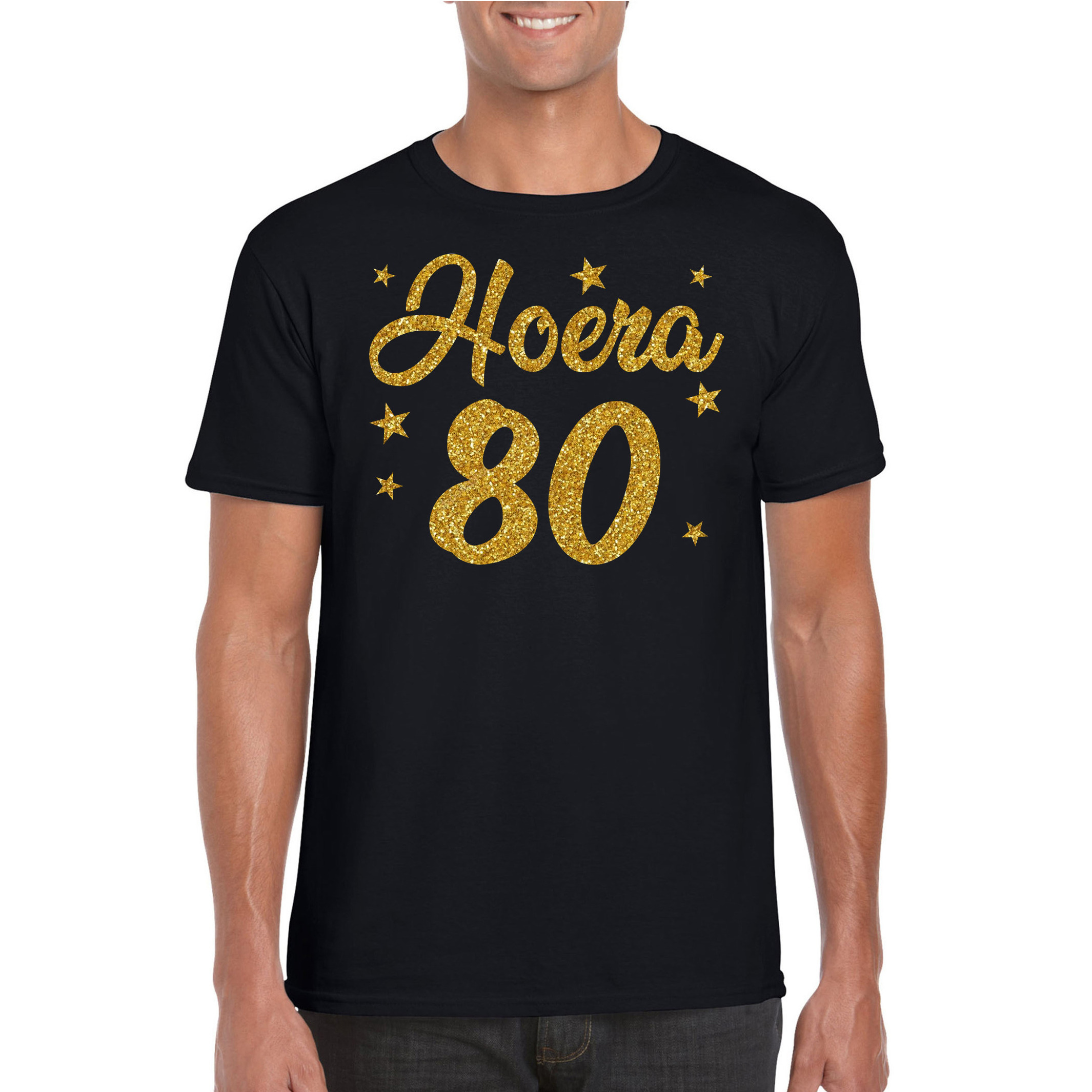 Hoera 80 jaar verjaardag cadeau t-shirt goud glitter op zwart heren