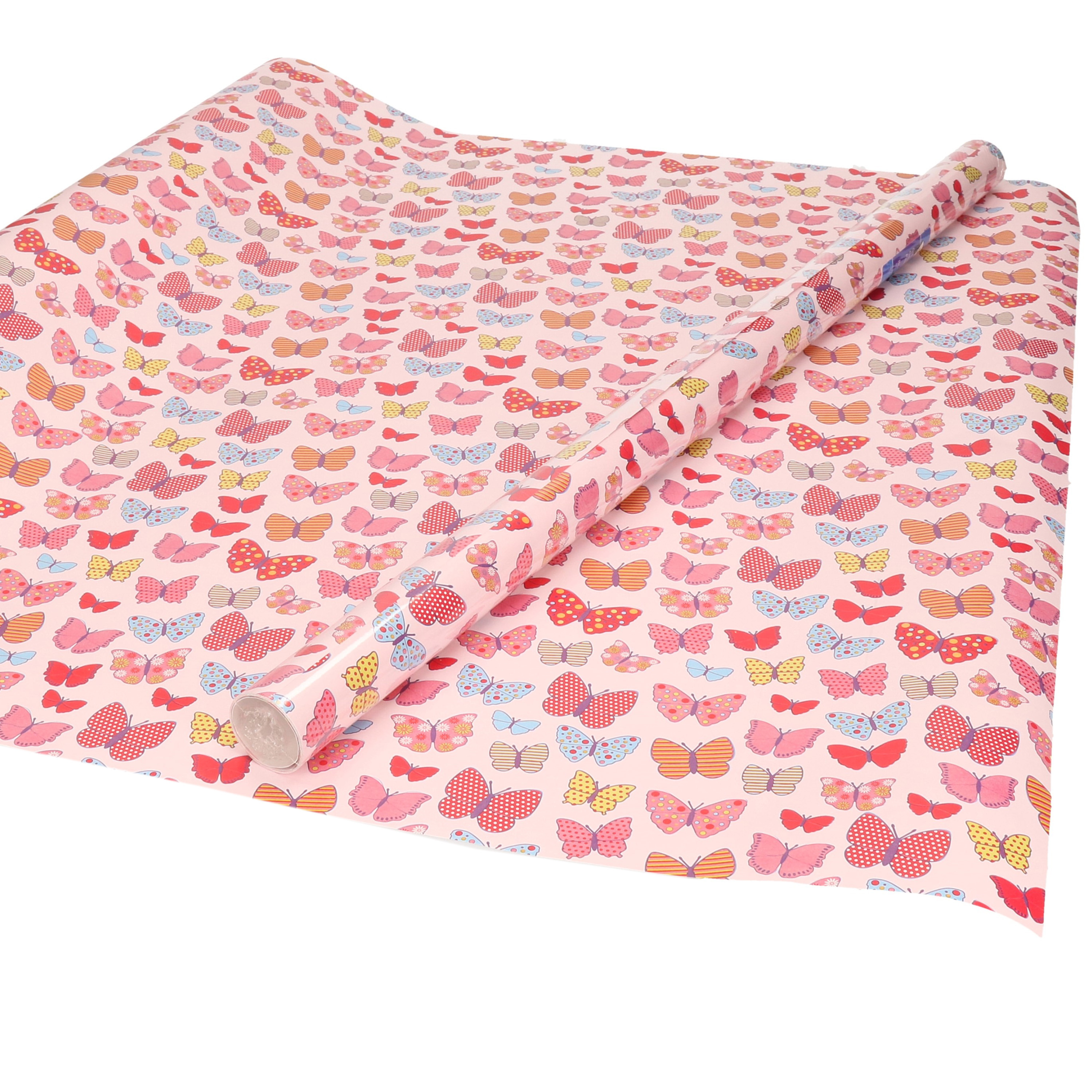 Inpakpapier/cadeaupapier roze met gekleurde vlinders design 200 x 70 cm