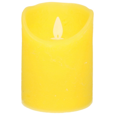 1x Gele LED kaarsen / stompkaarsen met bewegende vlam 10 cm