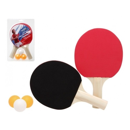 Table tennis set with 3 balls